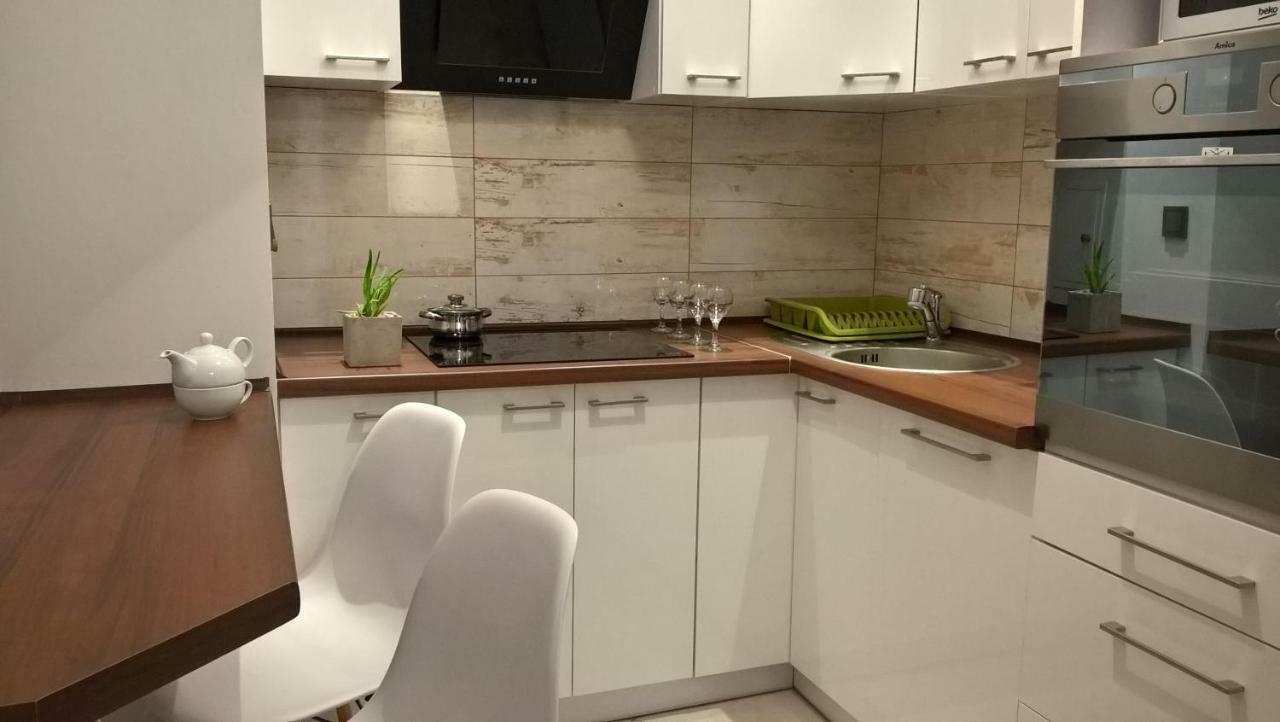 Rockxi - Apartament Elk Ngoại thất bức ảnh